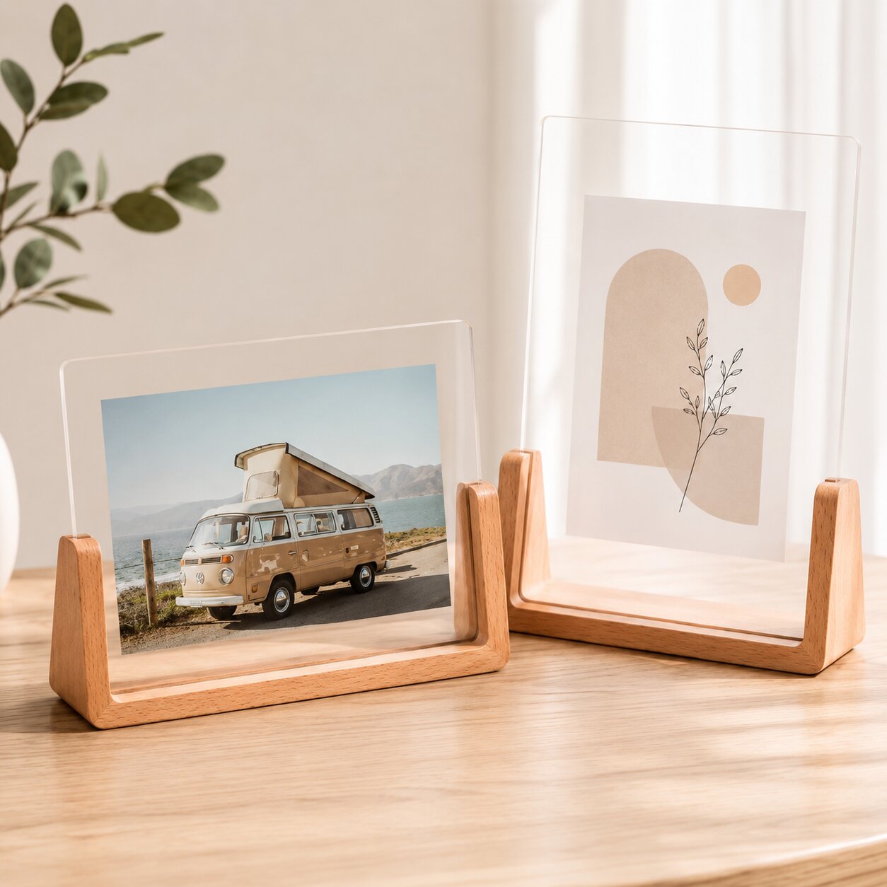 Luma Acrylic Photo Frame