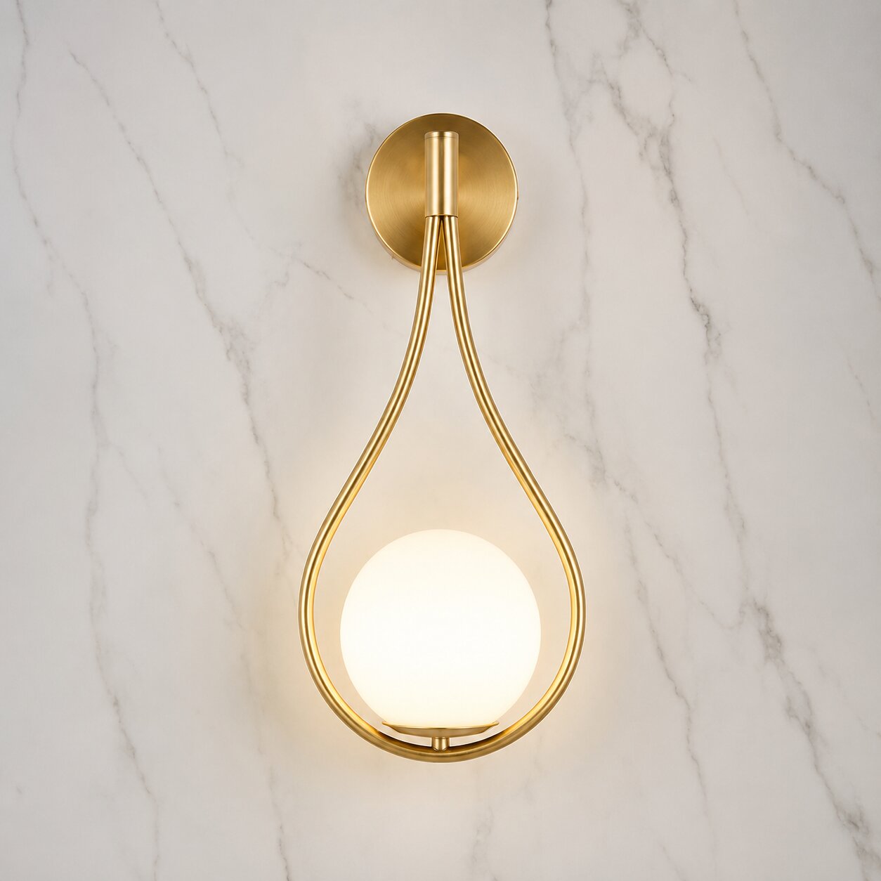 Liora Wall Lamp