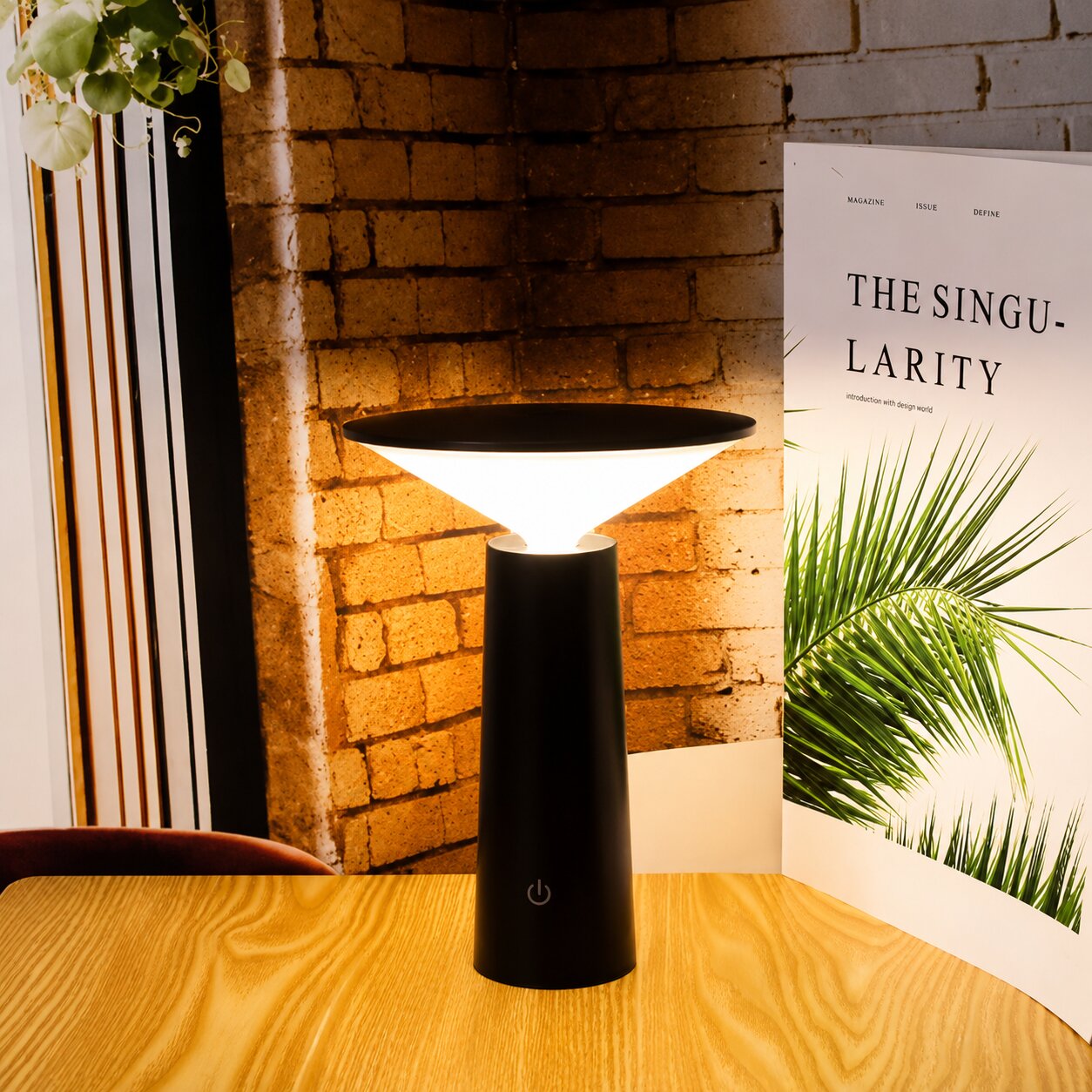 LumaSmart Table Lamp