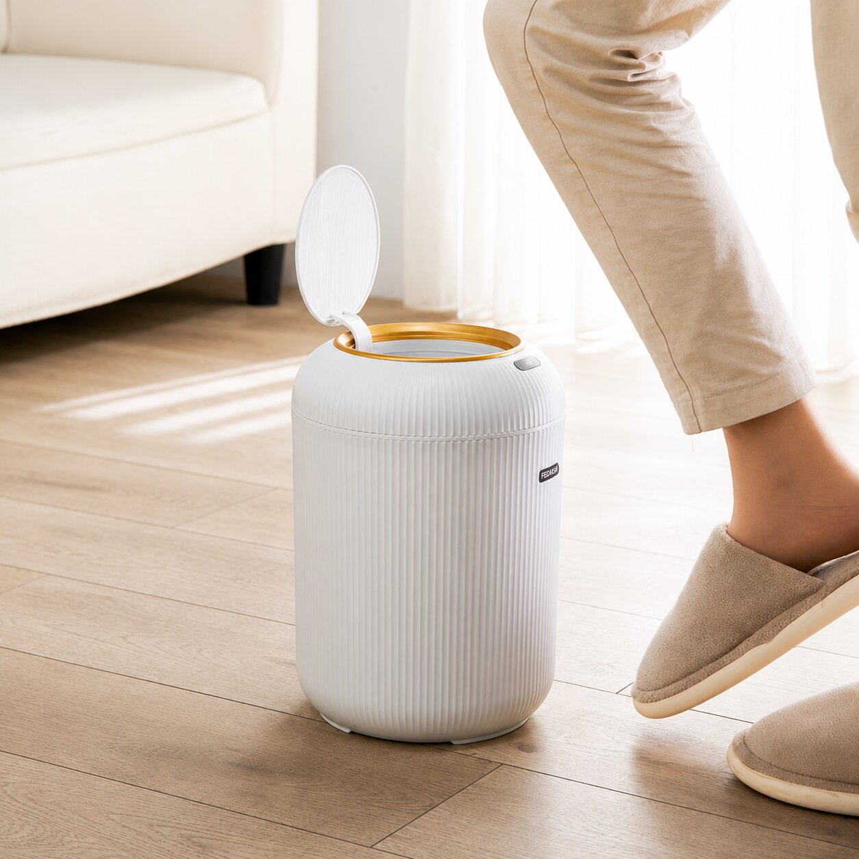 Sense Automatic Trash Bin