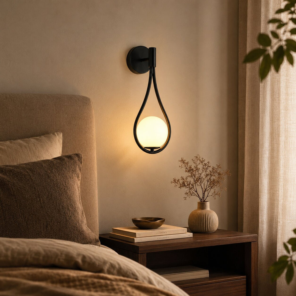 Liora Wall Lamp