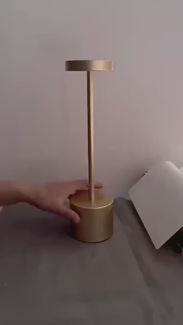 HaloSmart Table Lamp