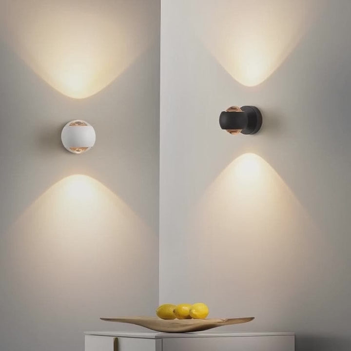 Orien Wall Lamp